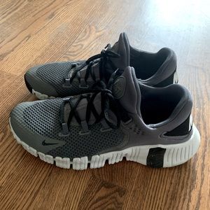 Nike Metcon Free 4 - gently used